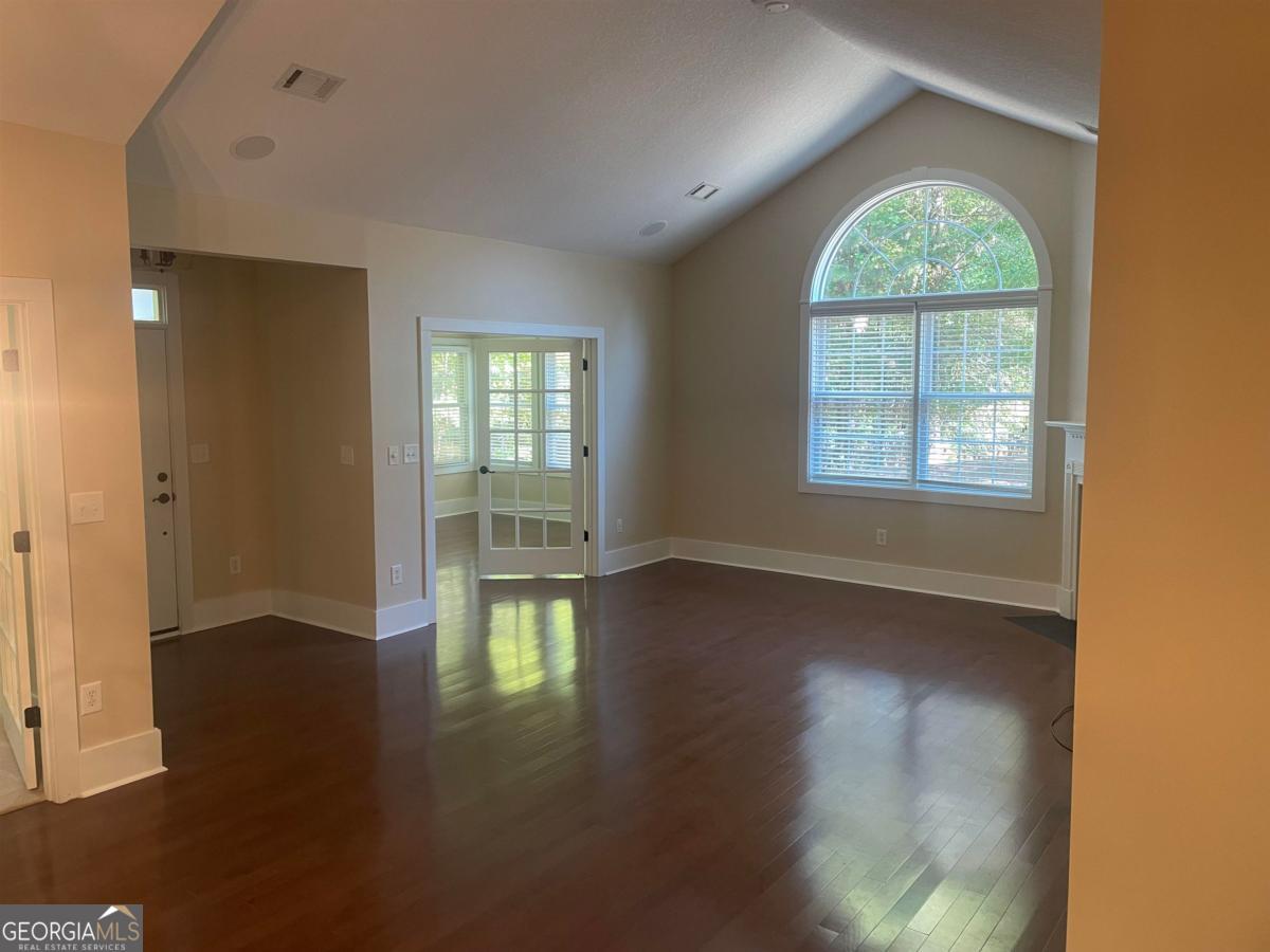 142 Edgewood Court, Unit 142 Eatonton, GA 31024 - Photo 6 of 9