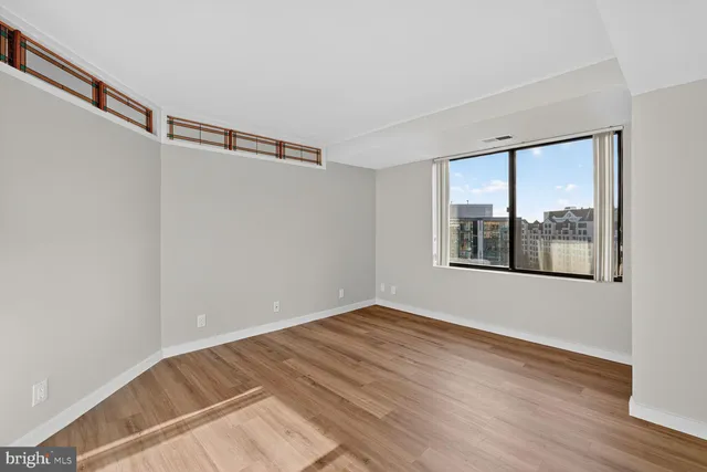 $649,900 | 3 Washington Circle Northwest, Unit 905, Washington, DC 20037