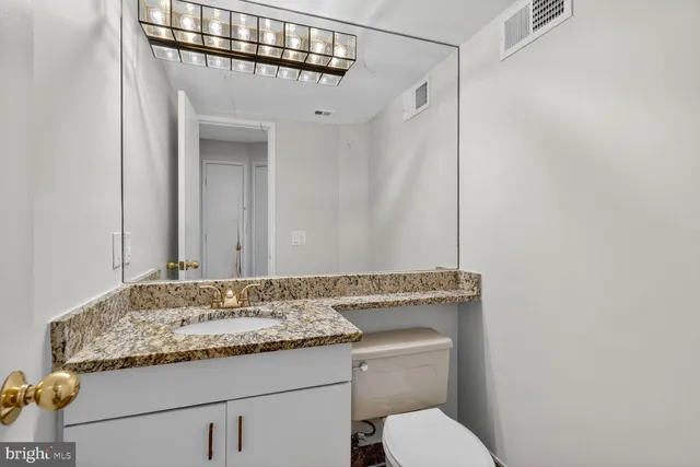 $649,900 | 3 Washington Circle Northwest, Unit 905, Washington, DC 20037