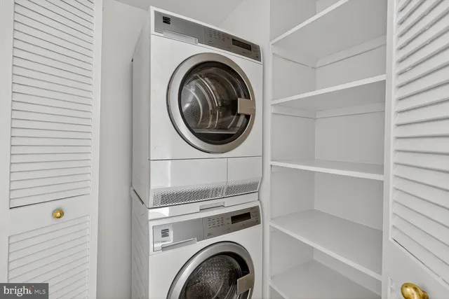 $649,900 | 3 Washington Circle Northwest, Unit 905, Washington, DC 20037