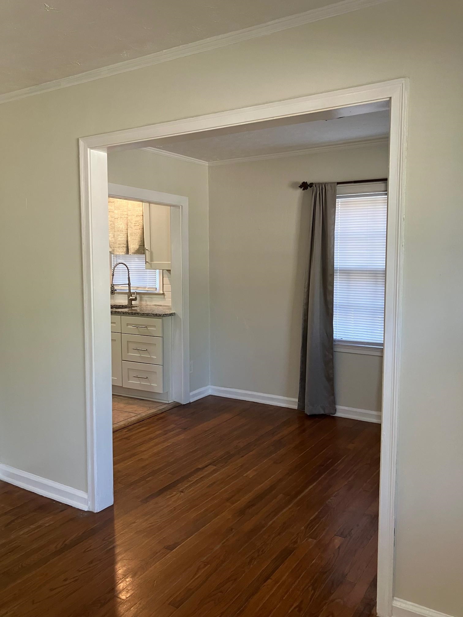 3827 Wilshire Road Memphis, TN 38111 - Photo 8 of 11 View into the Kitchen