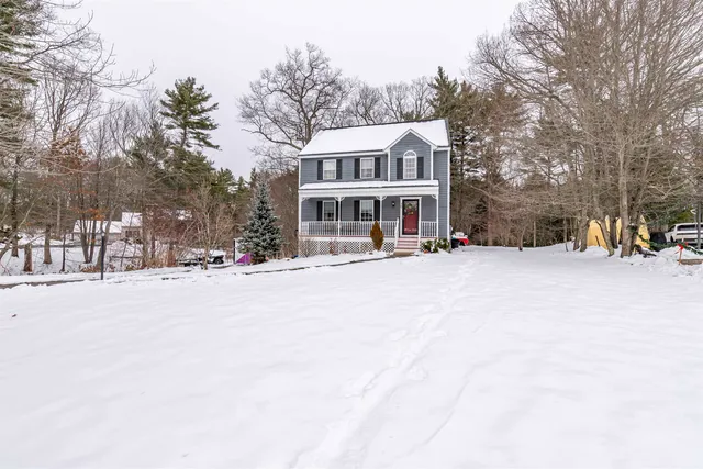 $539,000 | 30 Pondview Drive, Derry, NH 03038