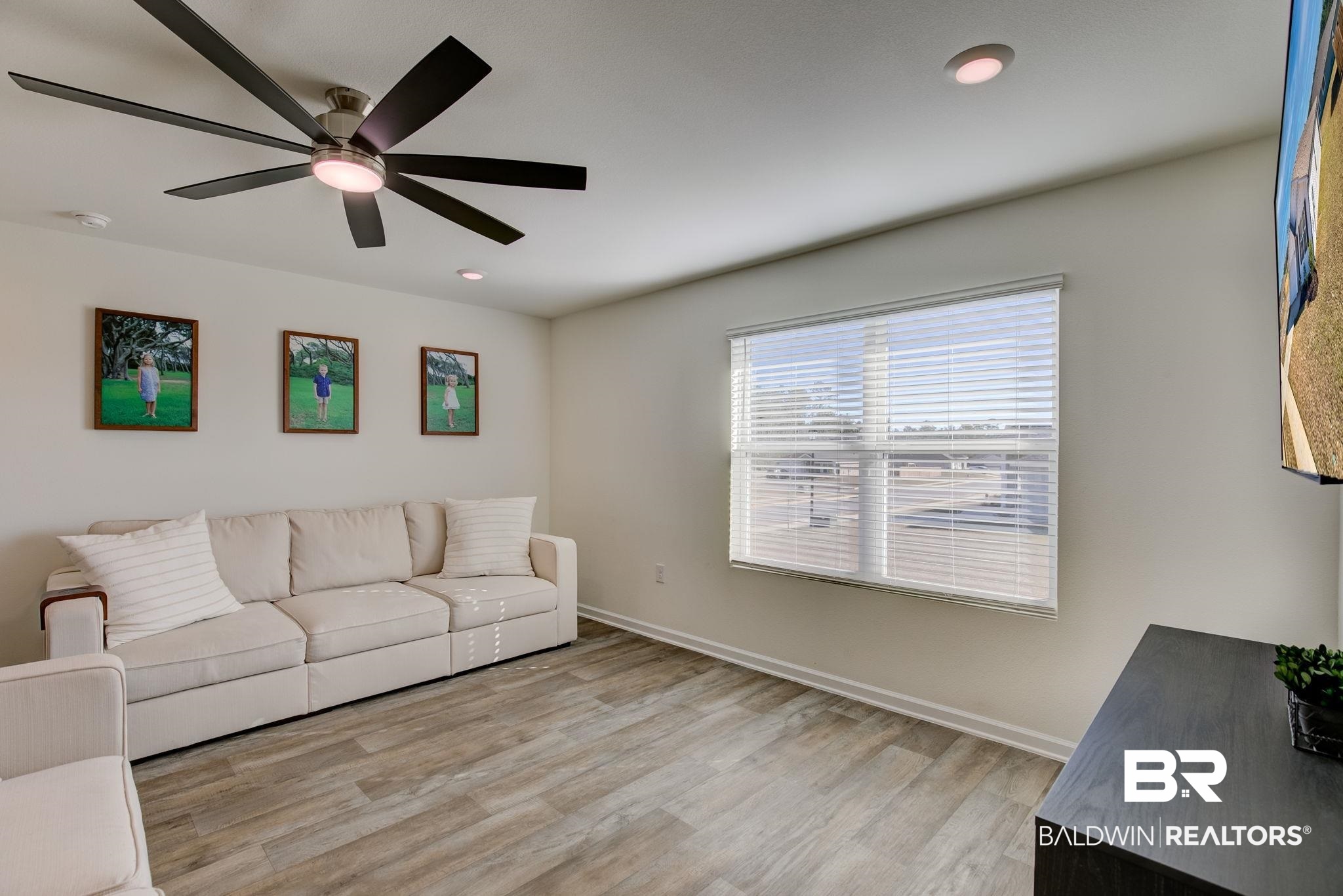 31458 Lyon Road Daphne, AL 36527 - Photo 8 of 50 Living Room