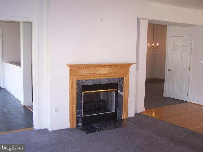 13616 Ryton Ridge Lane Gainesville, VA 20155 - Photo 16 of 30 Family Room