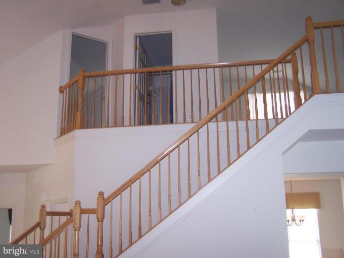 13616 Ryton Ridge Lane Gainesville, VA 20155 - Photo 7 of 30 Staircase