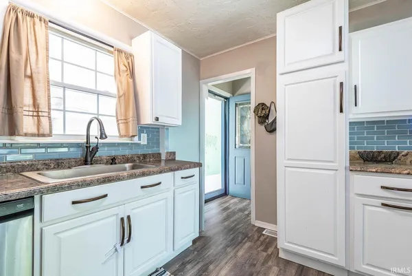 $247,500 | 2812 Eastern Avenue, Bedford, IN 47421