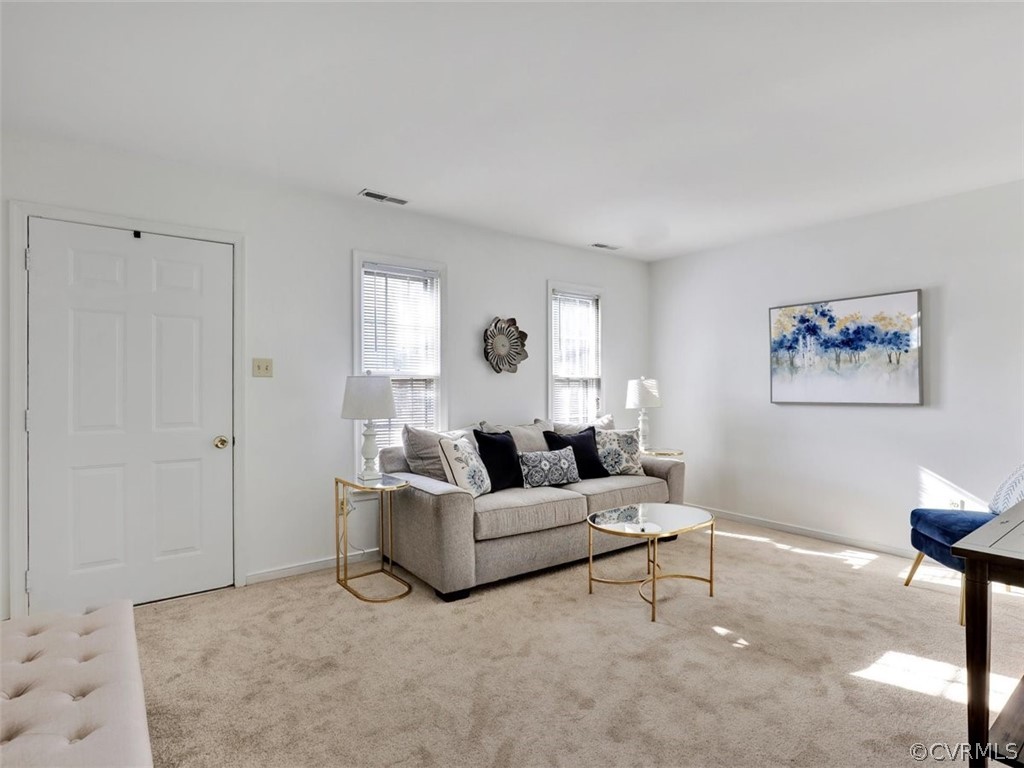 6742 Fairpines Road Chesterfield, VA 23832 - Photo 4 of 29