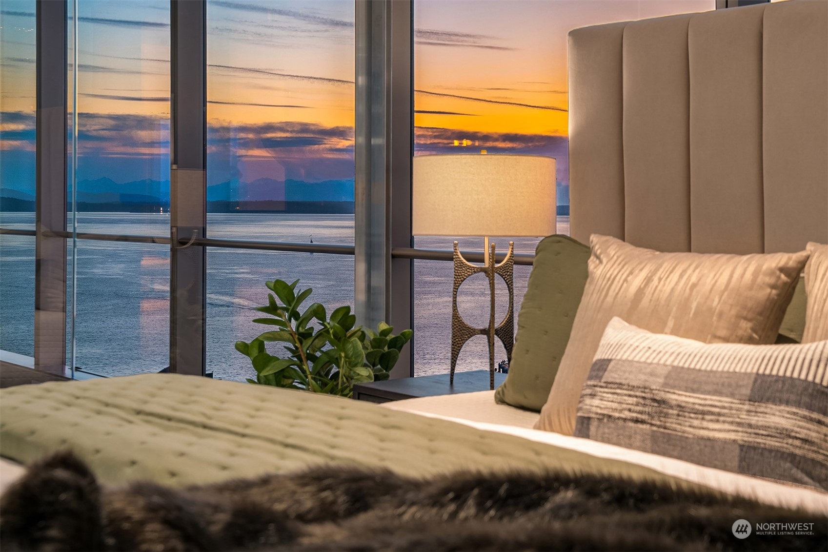 99 Union Street, Unit 1103 Seattle, WA 98101 - Photo 14 of 31