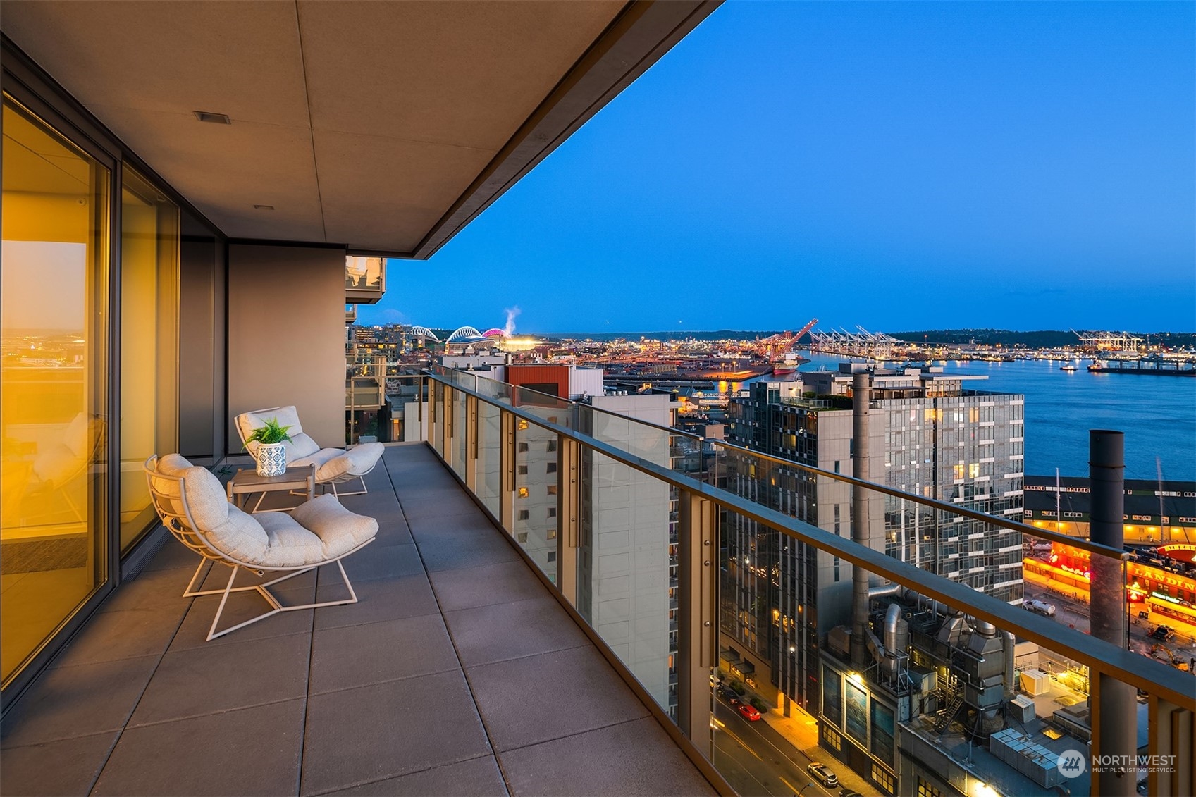 99 Union Street, Unit 1103 Seattle, WA 98101 - Photo 28 of 31