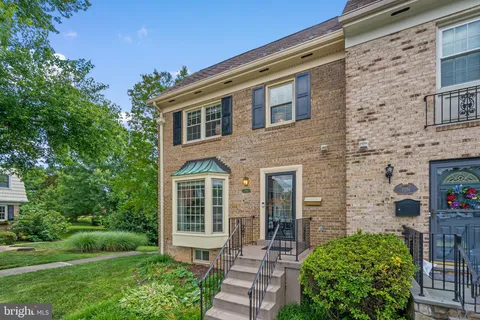 $899,999 | 7349 Eldorado Court, McLean, VA 22102