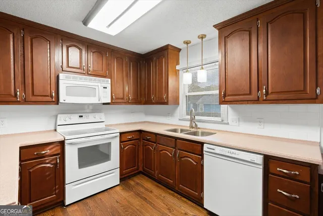 $325,000 | 325 Almon Road, Carrollton, GA 30117