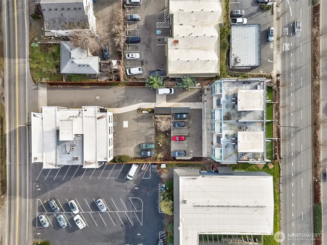 $1,150,000 | 6225 Northeast 181st Street, Unit 101, Kenmore, WA 98028