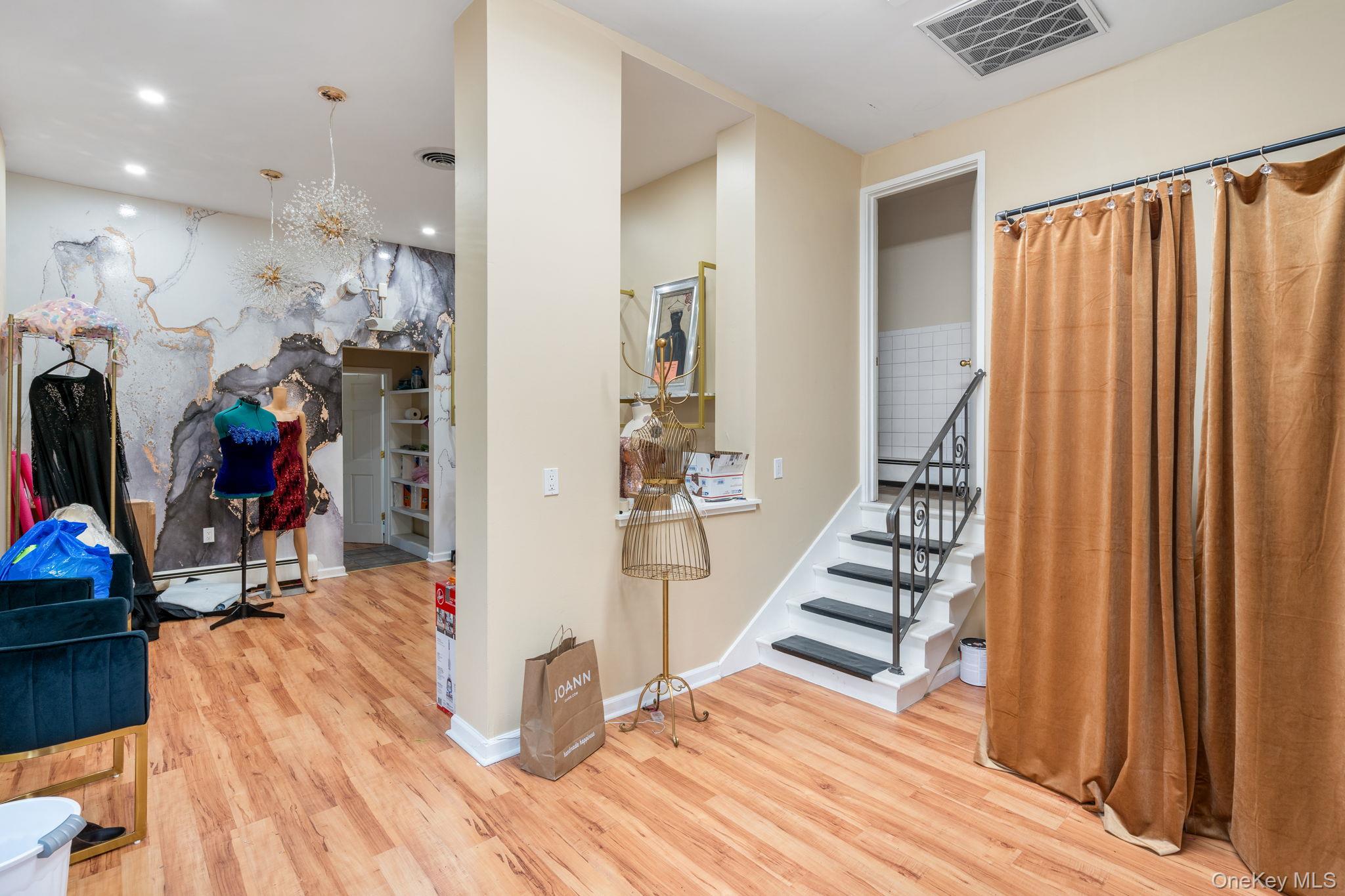 292 Mill Street Poughkeepsie, NY 12601 - Photo 27 of 34