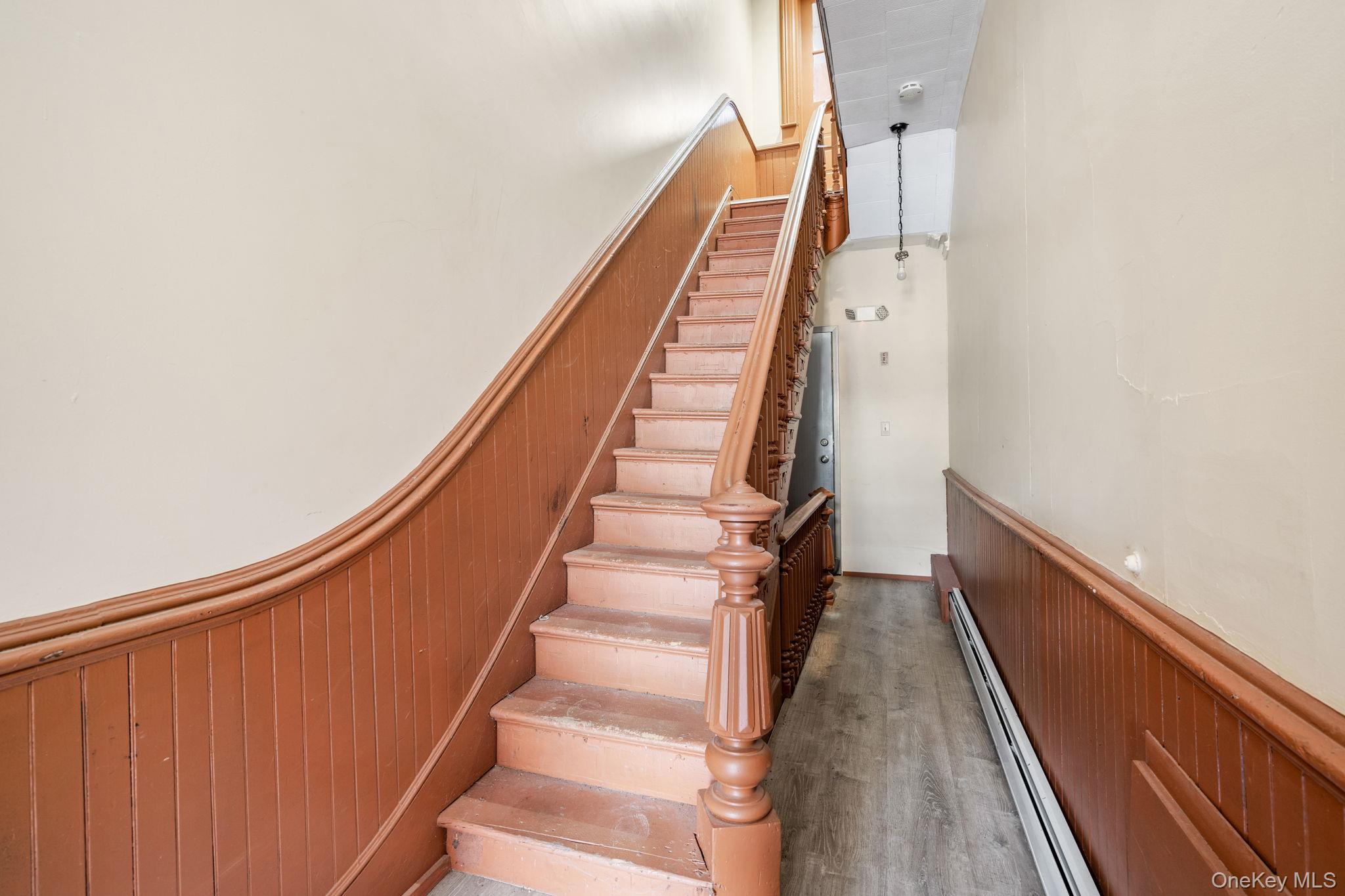 292 Mill Street Poughkeepsie, NY 12601 - Photo 7 of 34