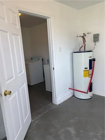 $1,400 | 4121 Duplessis Street, Unit C, New Orleans, LA 70122