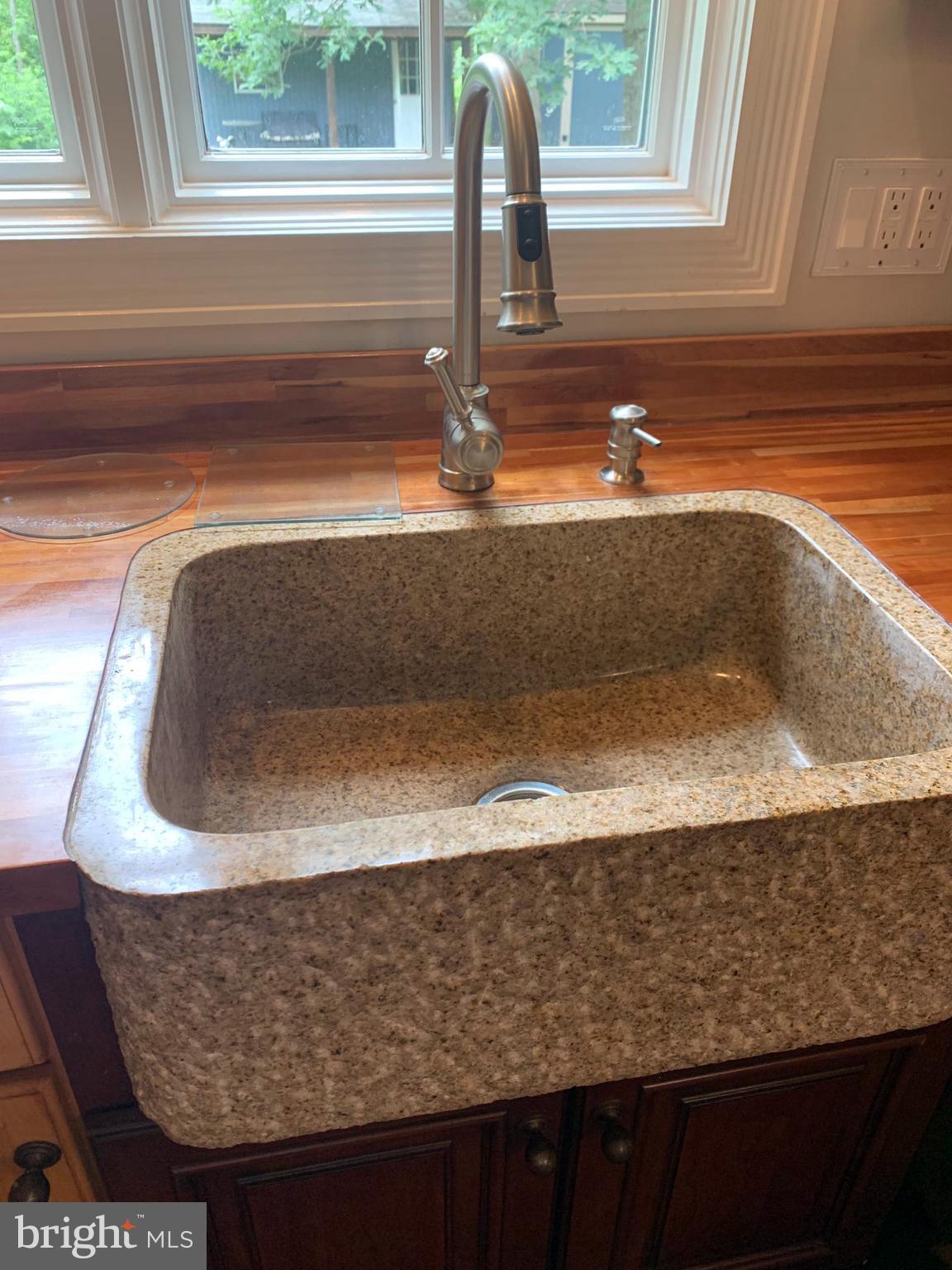 106 Royal Walnut Road Front Royal, VA 22630 - Photo 40 of 46 Farmhouse sink