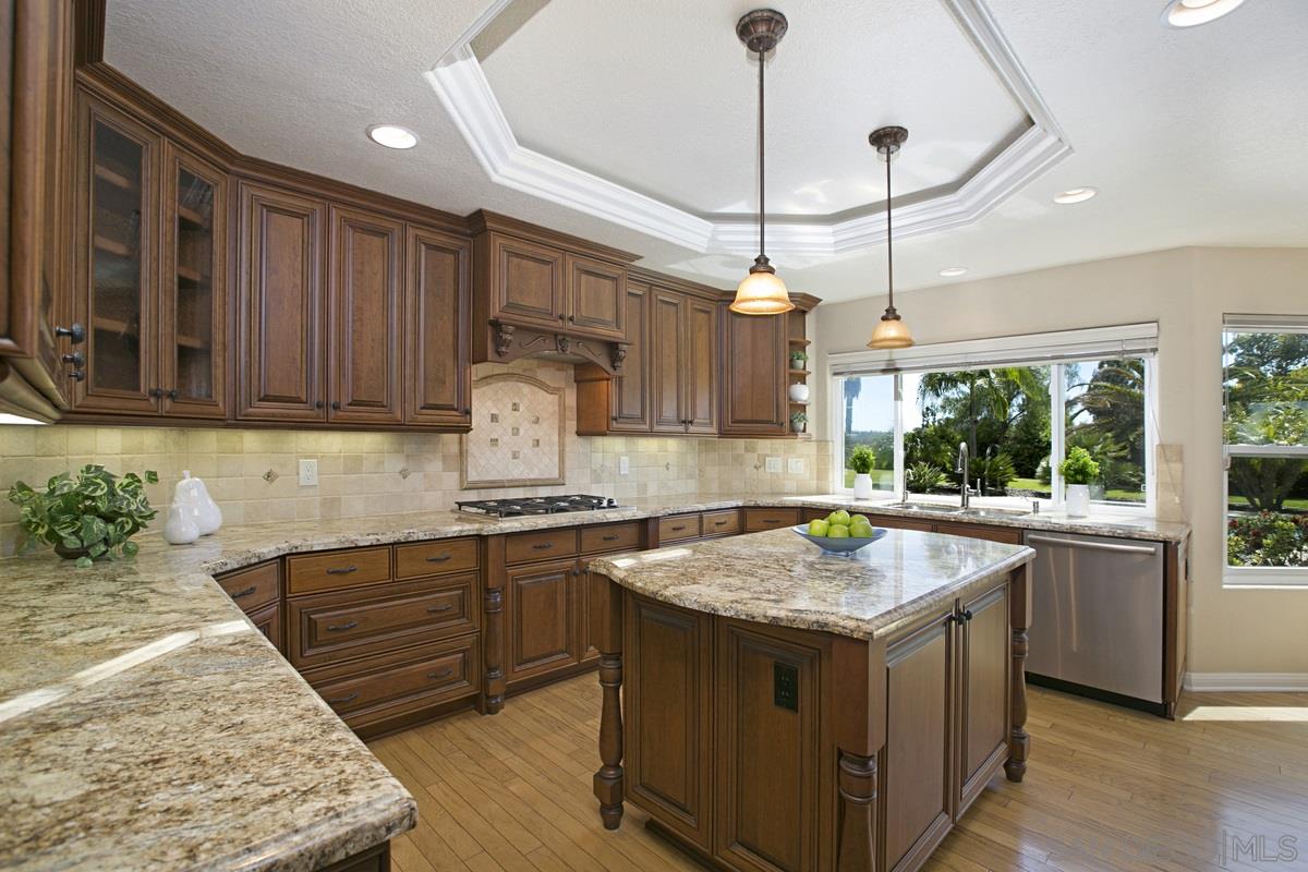 16256 Country Day Road Poway, CA 92064 - Photo 6 of 24