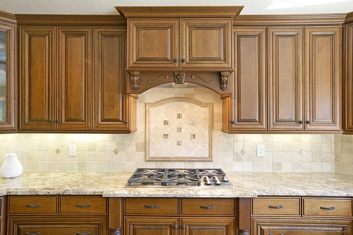 16256 Country Day Road Poway, CA 92064 - Photo 7 of 24