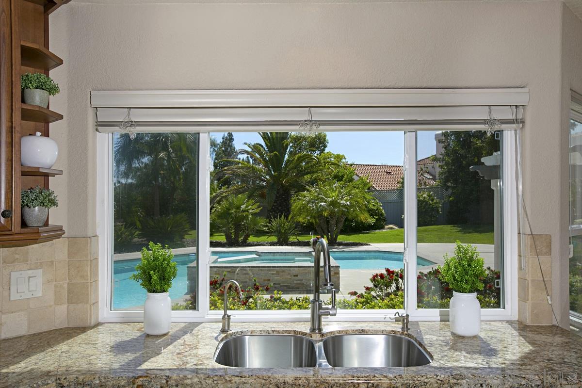16256 Country Day Road Poway, CA 92064 - Photo 9 of 24