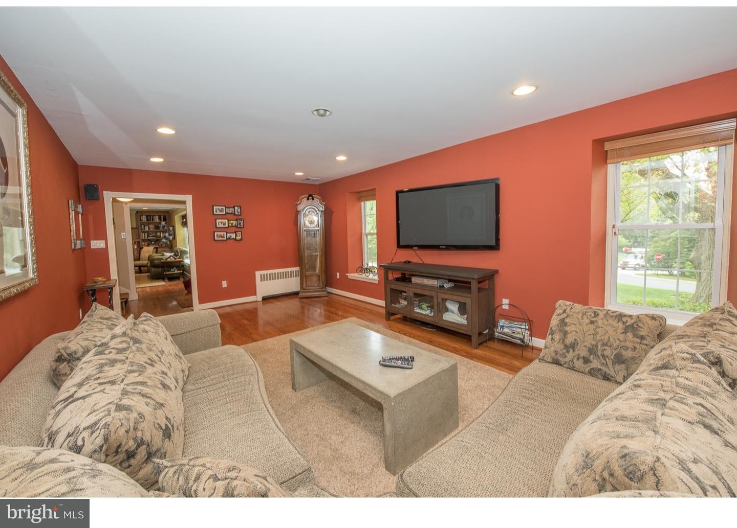 513 Atterbury Road Villanova, PA 19085 - Photo 3 of 23