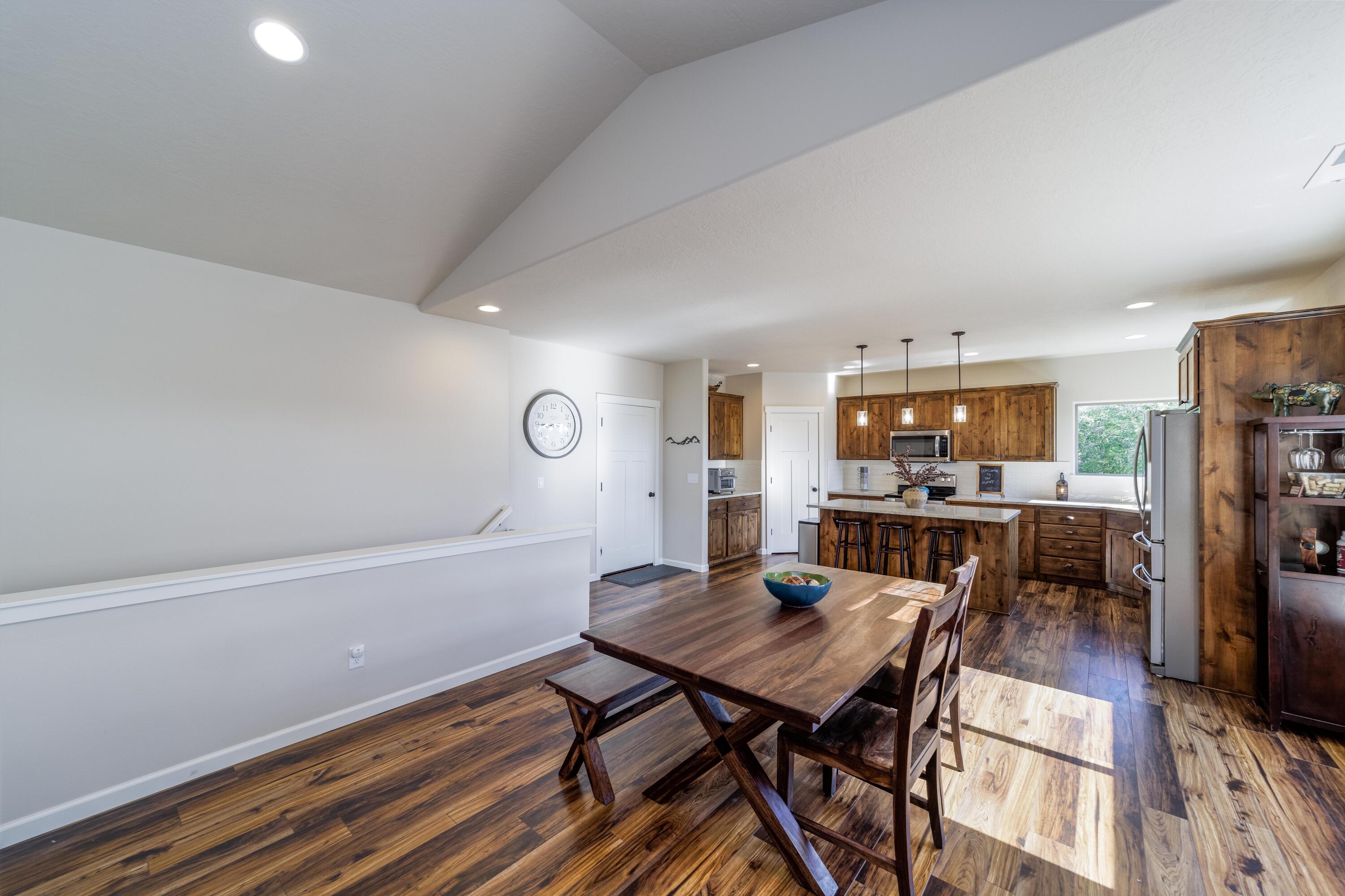 2756 Southwest 34th Street Redmond, OR 97756 - Photo 15 of 44 2756_SW_34th_St-16