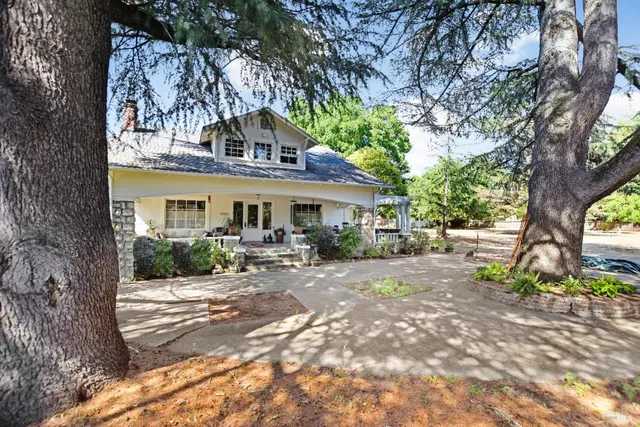 $2,495,000 | 19450 Old Winery Road, Sonoma, CA 95476