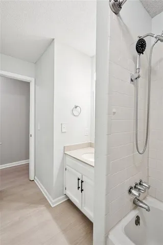 $325,000 | 14813 West 150th Place, Olathe, KS 66062