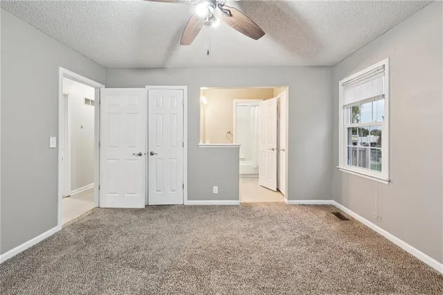 $325,000 | 14813 West 150th Place, Olathe, KS 66062