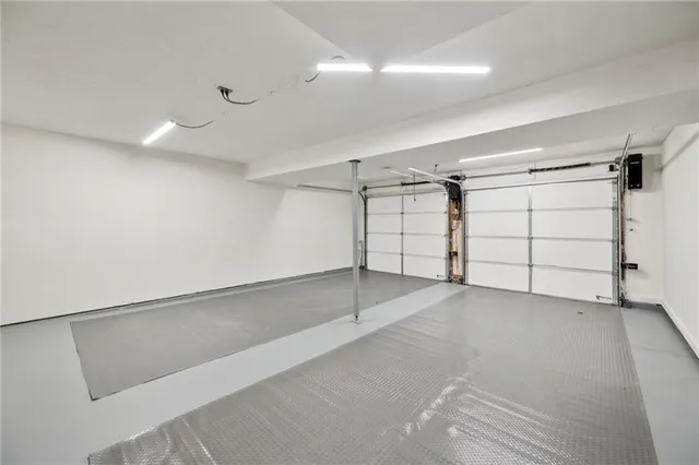 $325,000 | 14813 West 150th Place, Olathe, KS 66062