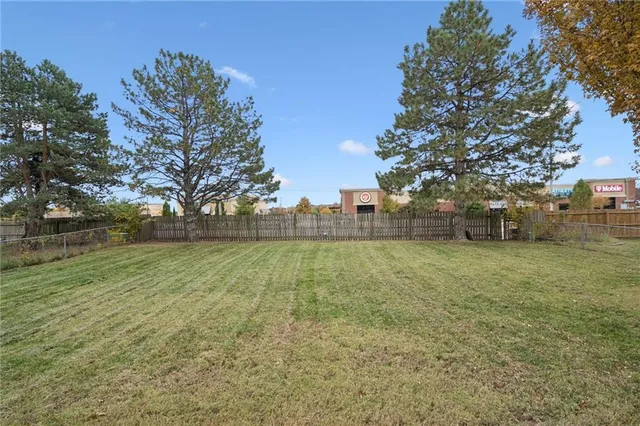 $325,000 | 14813 West 150th Place, Olathe, KS 66062