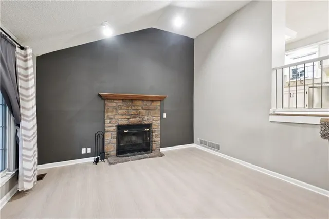 $325,000 | 14813 West 150th Place, Olathe, KS 66062