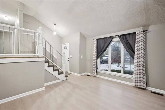 $325,000 | 14813 West 150th Place, Olathe, KS 66062