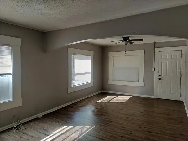 $1,175 | 426 E Street, Lake Wales, FL 33853