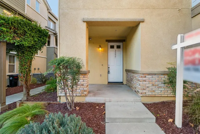 $898,000 | 2592 Baton Rouge Drive, San Jose, CA 95133