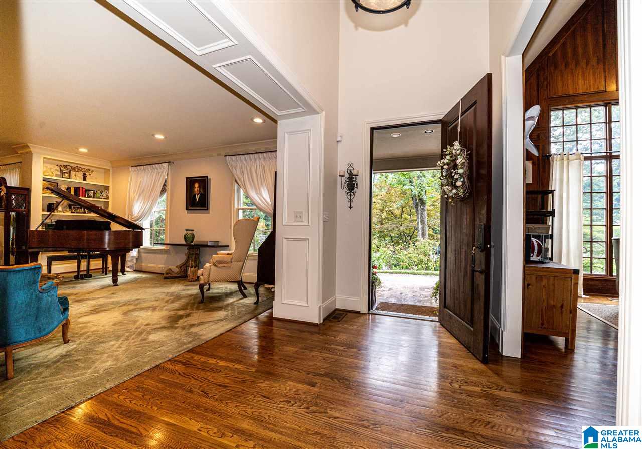 425 Michael Lane Birmingham, AL 35213 - Photo 2 of 45