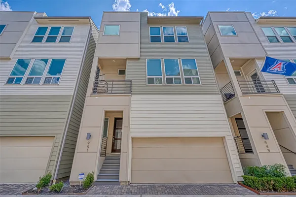 $3,200 | 951 West 17th Street, Houston, TX 77008