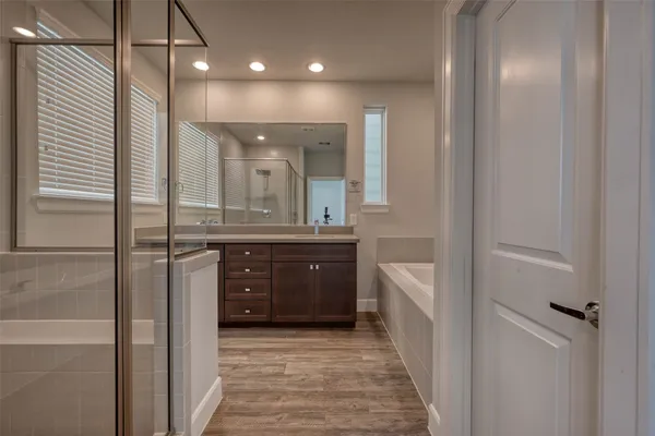 $3,200 | 951 West 17th Street, Houston, TX 77008