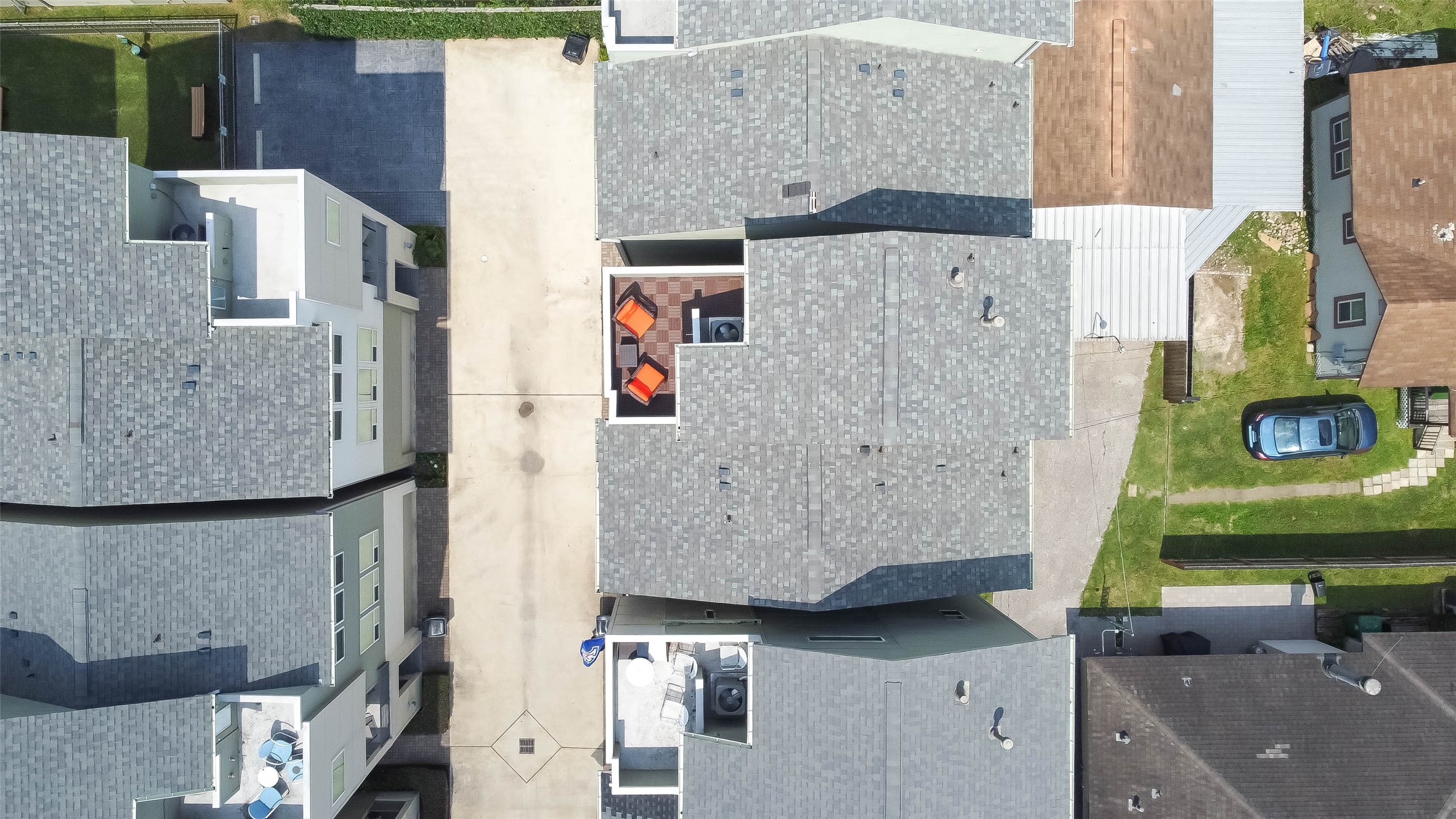 951 West 17th Street Houston, TX 77008 - Photo 30 of 30 a aerial view of a house