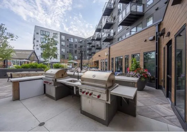 $1,985 | 12610 Ridgedale Drive, Unit 105, Minnetonka, MN 55305