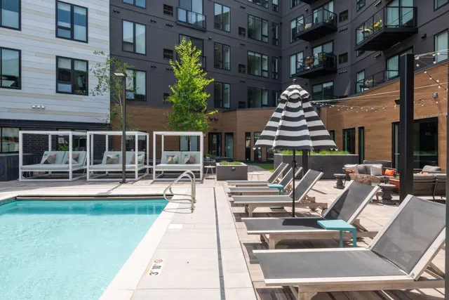 $1,985 | 12610 Ridgedale Drive, Unit 105, Minnetonka, MN 55305