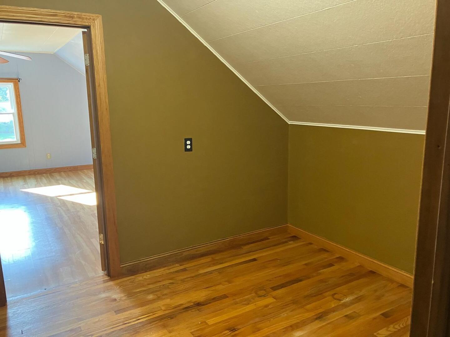 910 West 19th Street Sterling, IL 61081 - Photo 19 of 30