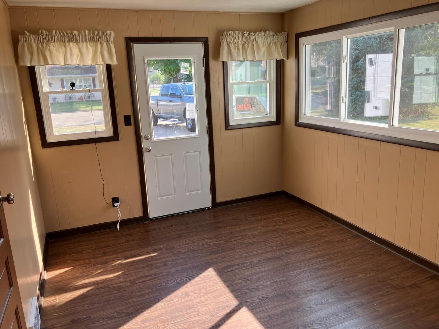 910 West 19th Street Sterling, IL 61081 - Photo 23 of 30