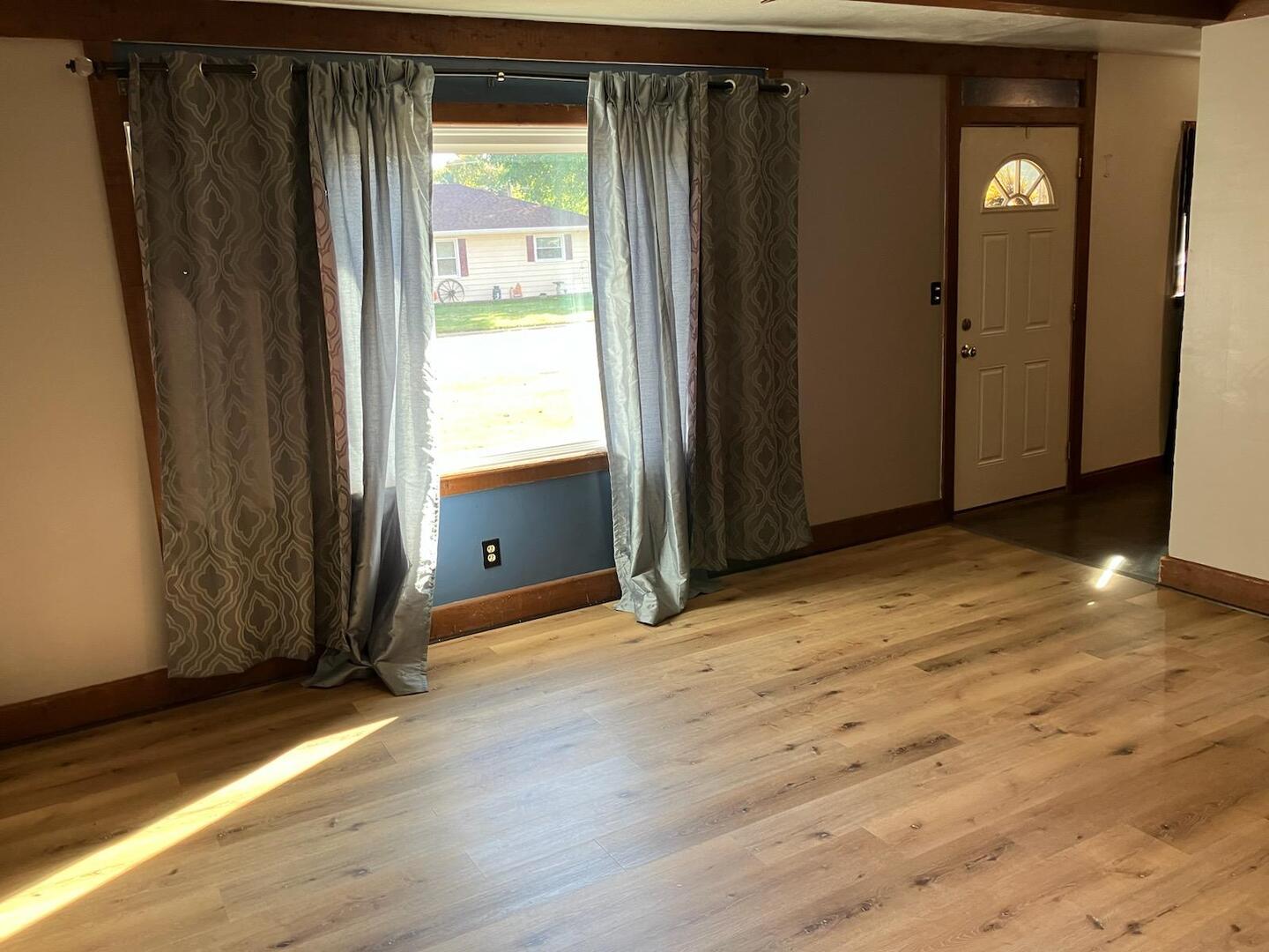 910 West 19th Street Sterling, IL 61081 - Photo 8 of 30