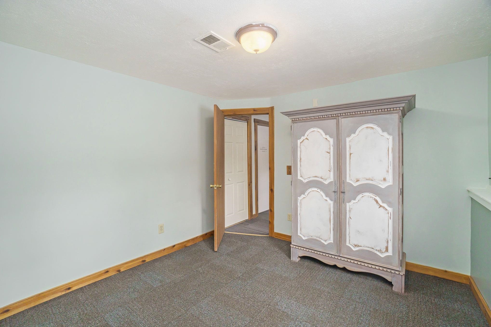 5756 Karlin Road Interlochen, MI 49643 - Photo 19 of 25 1897515-18.JPG