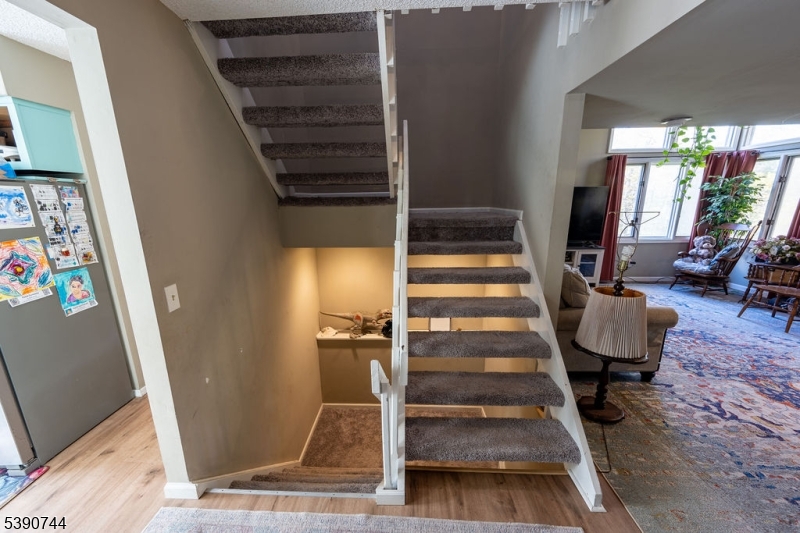 13 Village Way, Unit E7 Vernon, NJ 07462 - Photo 8 of 46