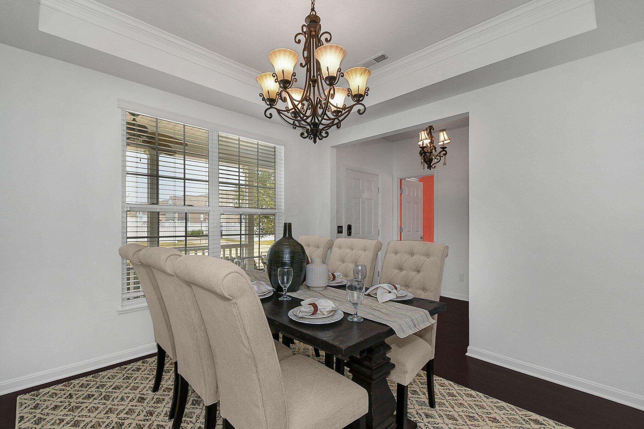 5689 Gingrey Road Dublin, OH 43016 - Photo 10 of 36 Dining Room