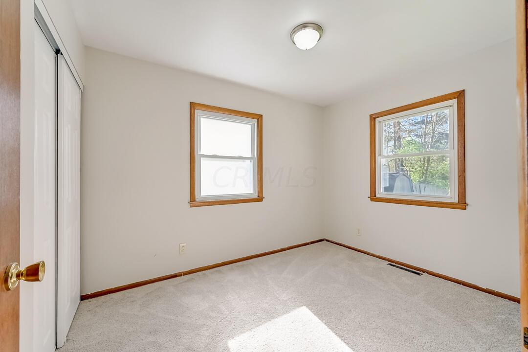 2323 Zollinger Road Columbus, OH 43221 - Photo 22 of 28 listing_19
