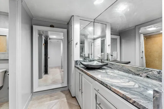 $1,199,000 | 5080 North Ocean Drive, Unit 6B, Singer Island, FL 33404