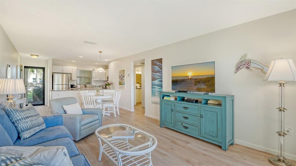 925 Beach Road, Unit 109 Sarasota, FL 34242 - Photo 14 of 70