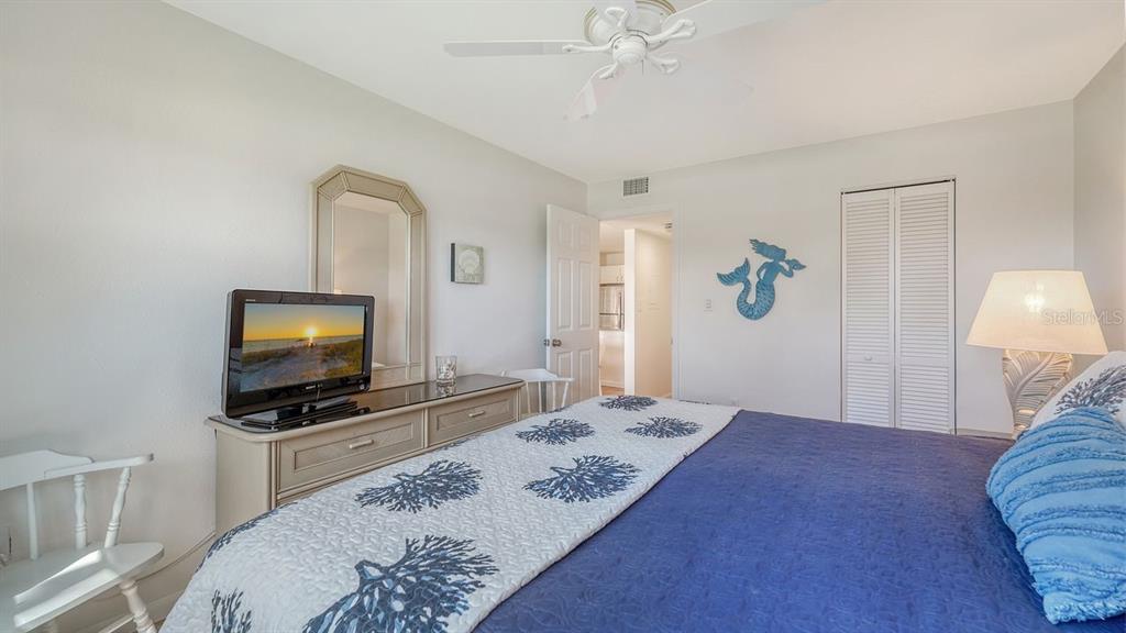 925 Beach Road, Unit 109 Sarasota, FL 34242 - Photo 26 of 70